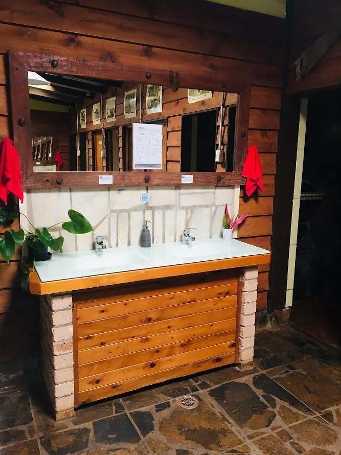 On The Wallaby Eco Lodge Yungaburra 0*,