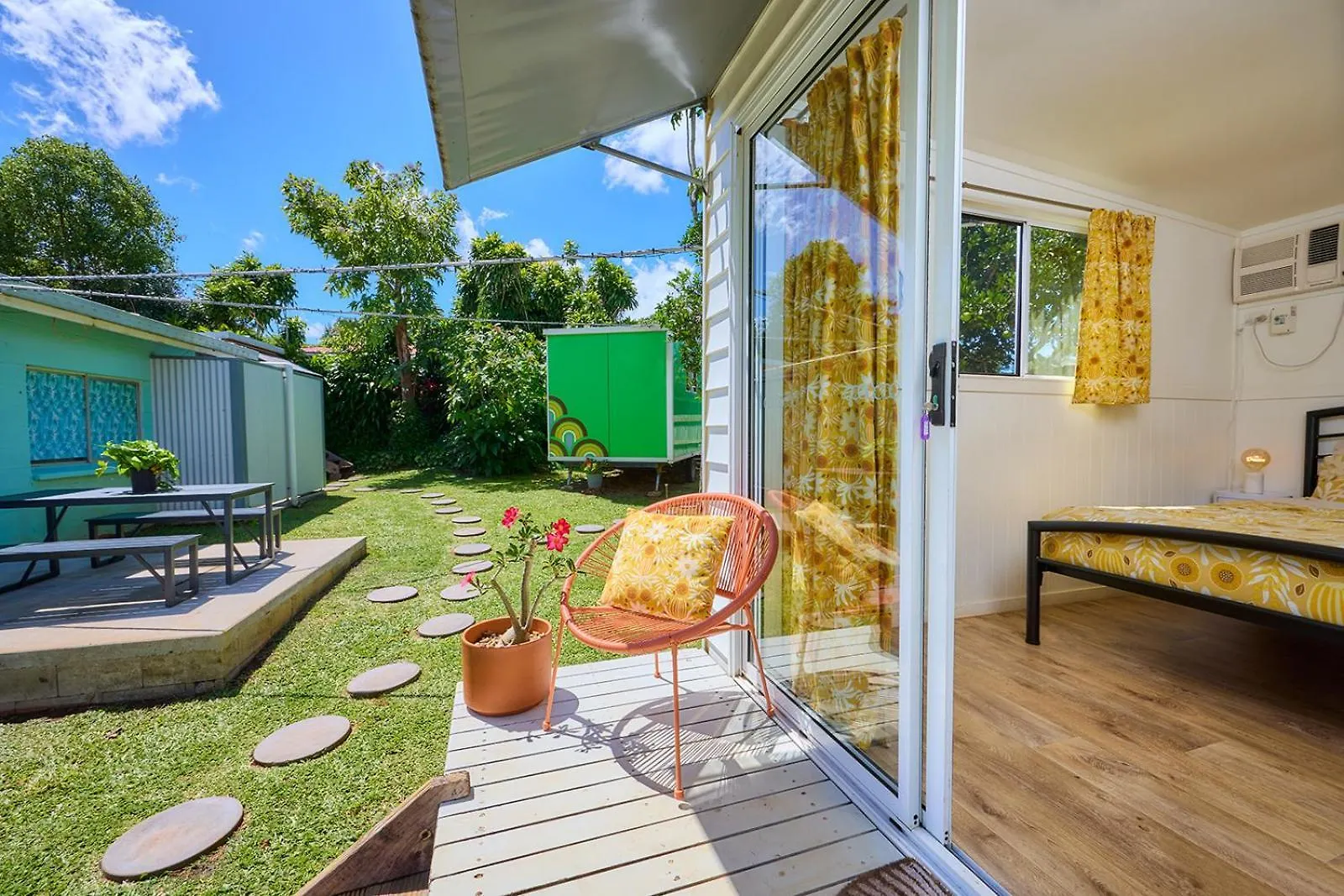 On The Wallaby Eco Lodge Yungaburra