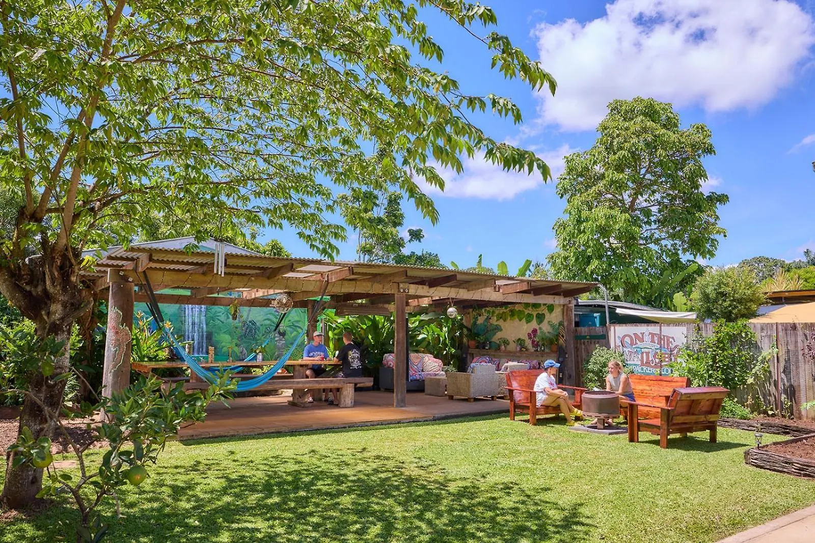 On The Wallaby Eco Lodge Yungaburra