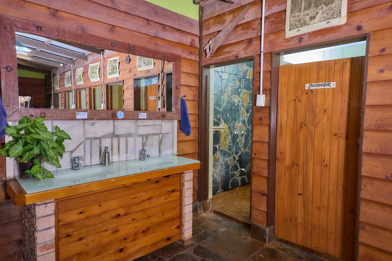 On The Wallaby Eco Lodge Yungaburra Australia